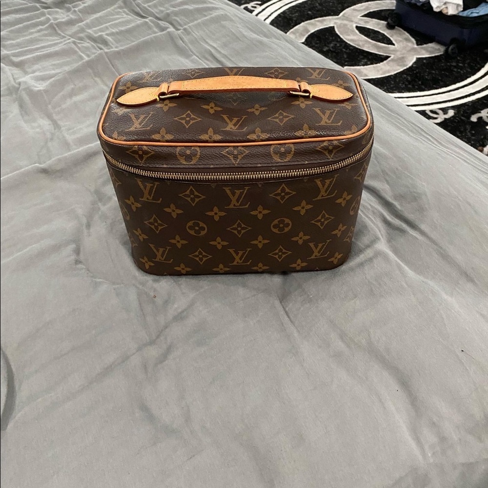 Louis Vuitton Nice Vaniety SOLD